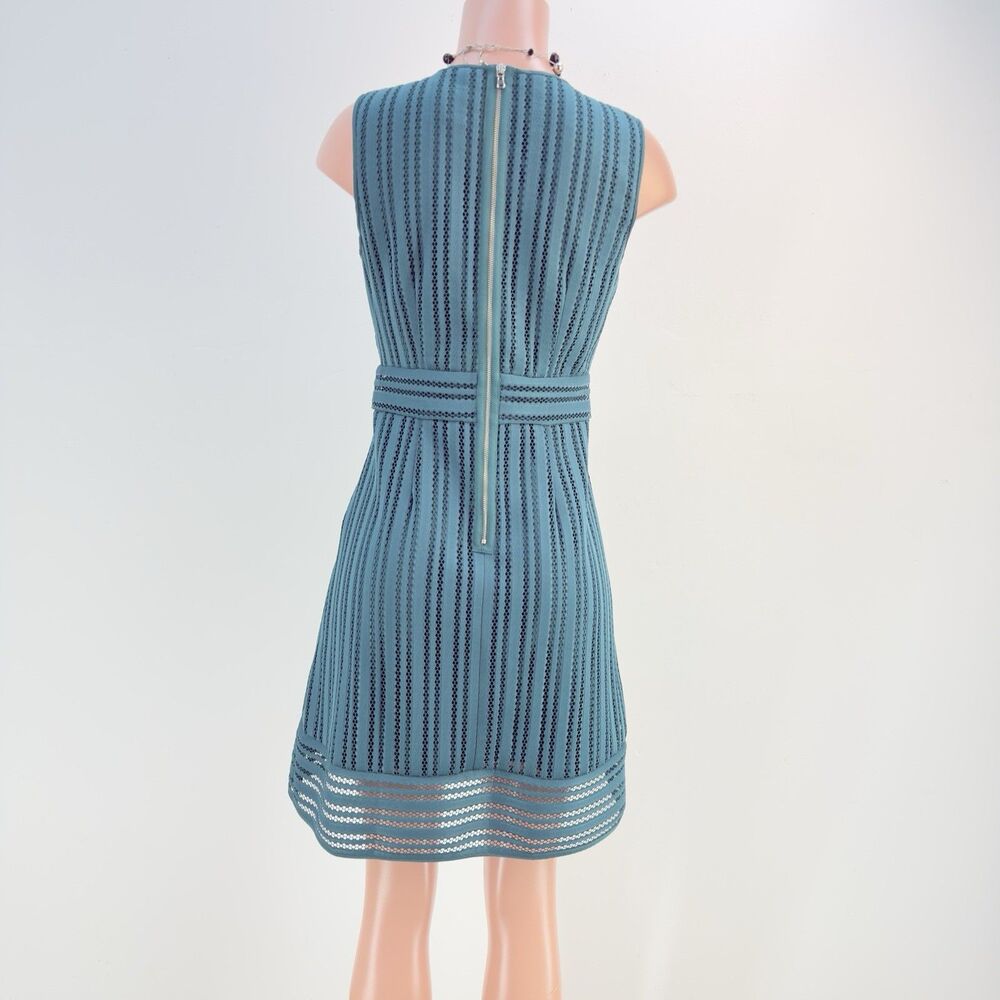 NEW ! J.CREW Striped Eyelet Dress Sz 6 - Picture 5 of 17